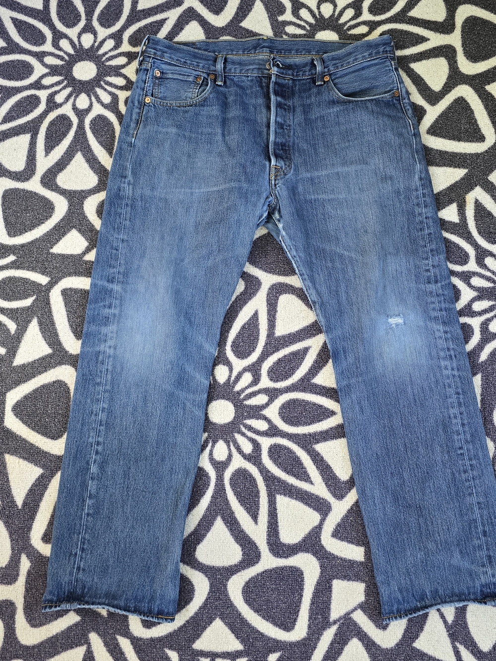 Levi’s 501 Jeans 36x30 Medium Wash Button Fly Denim